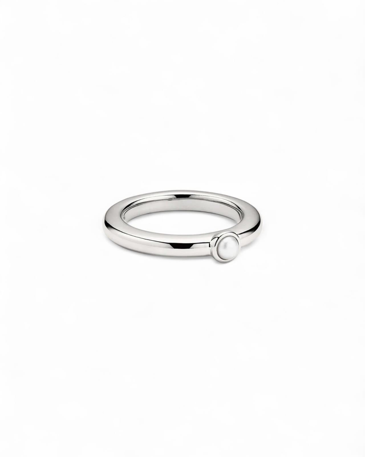 Simple Circle Pearl Ring